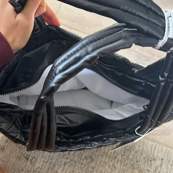 Vooray Black Quilted Travel Bag - Picture 3 of 3